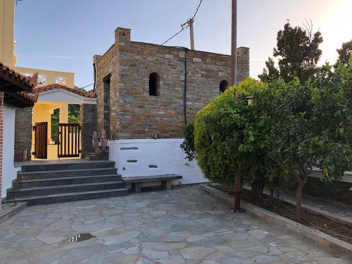Villa Stone Nest Andros Livádhia Exterior foto