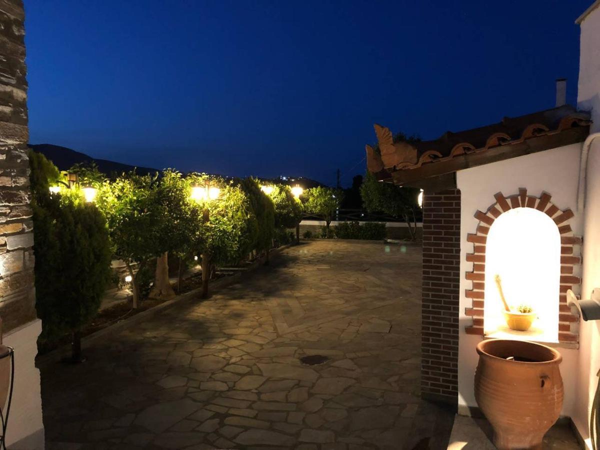 Villa Stone Nest Andros Livádhia Exterior foto